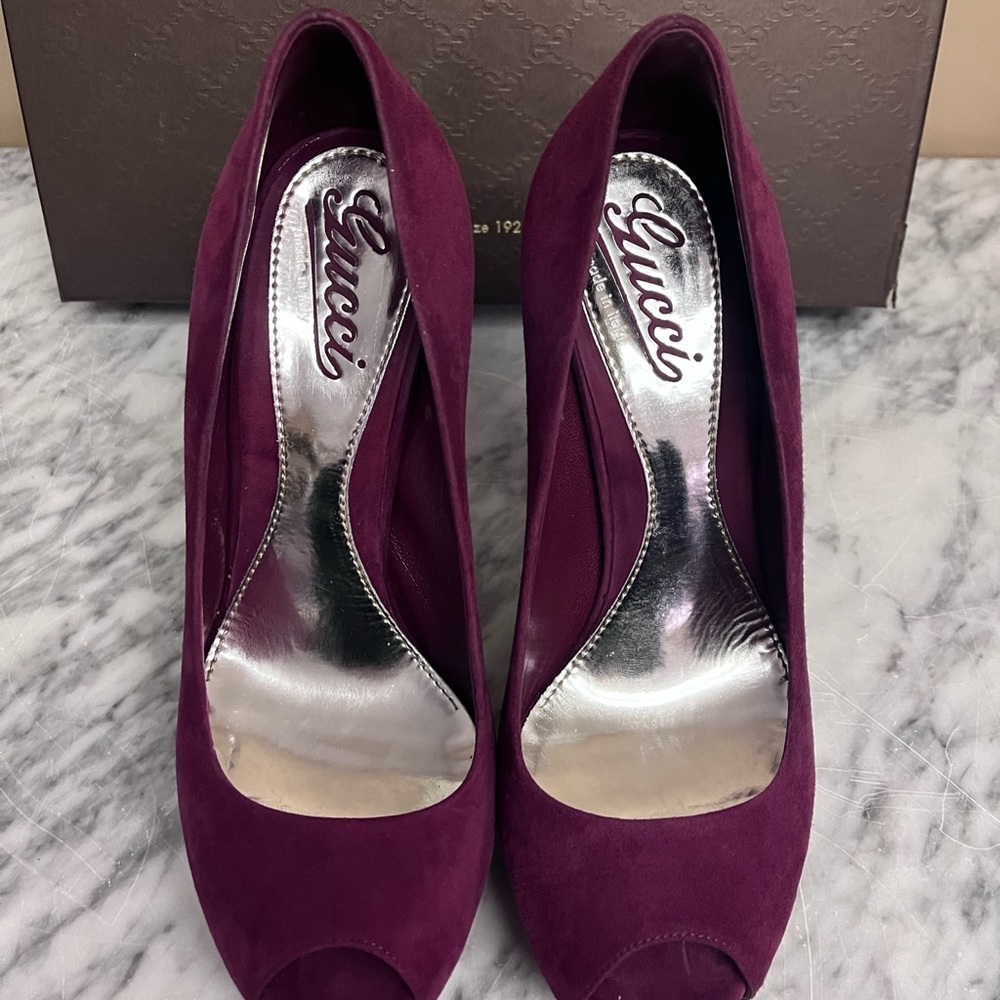 EUC AUTHENTIC Maroon Gucci shoes suede fabric - Picture 3 of 9